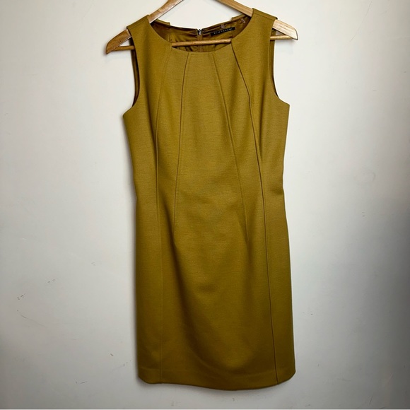 Elie Tahari Women’s Pleated Fitted Sleeveless Dress US 4 Gold Wool Blend Knit - Picture 1 of 9